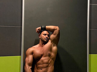 Tyron_Cash