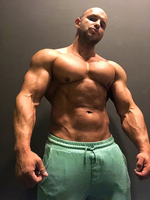 Tyron_Cash