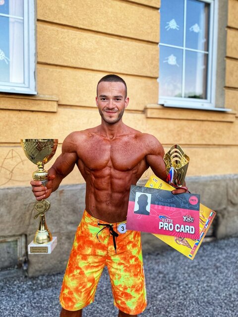 Savi Shredz
