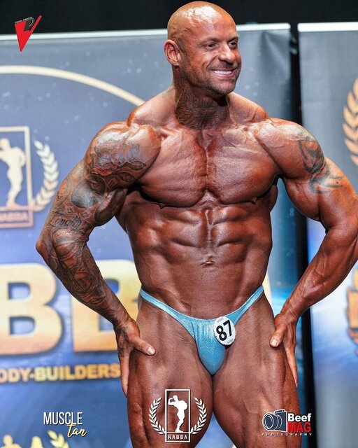 Leon Gaines